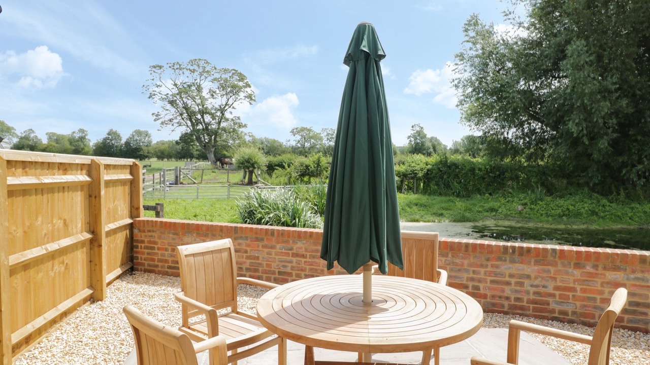 Photo of Others in South Leigh