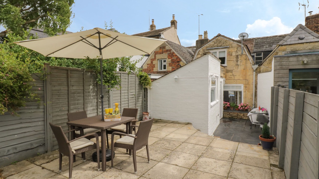 Photo of Patio Balcony in Winchcombe