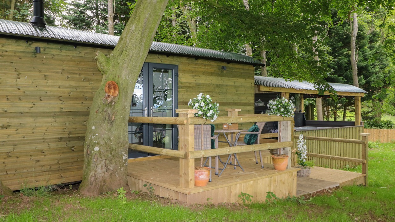 Photo of Others in Wing