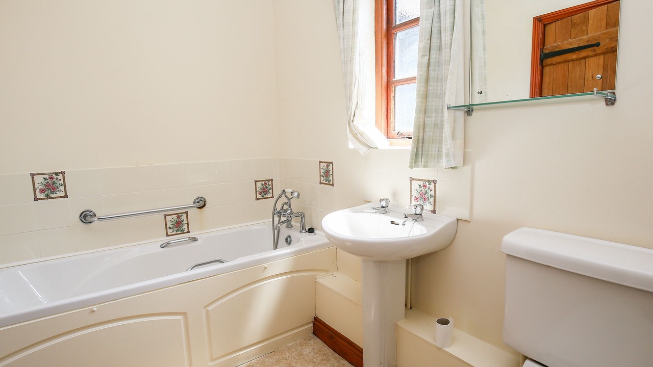 Photo of Bathroom in Ludwel