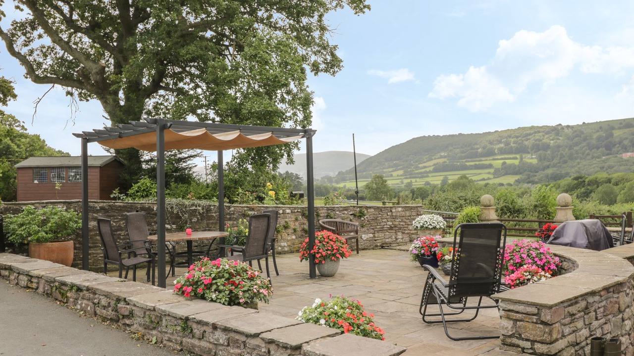 Photo of Others in Llantilio Pertholey