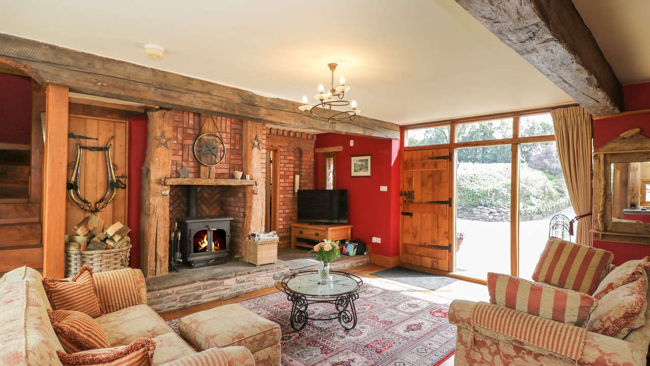 Photo of Bedroom in Llantilio Pertholey