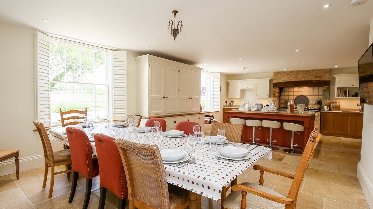 Photo of Others in South Leigh