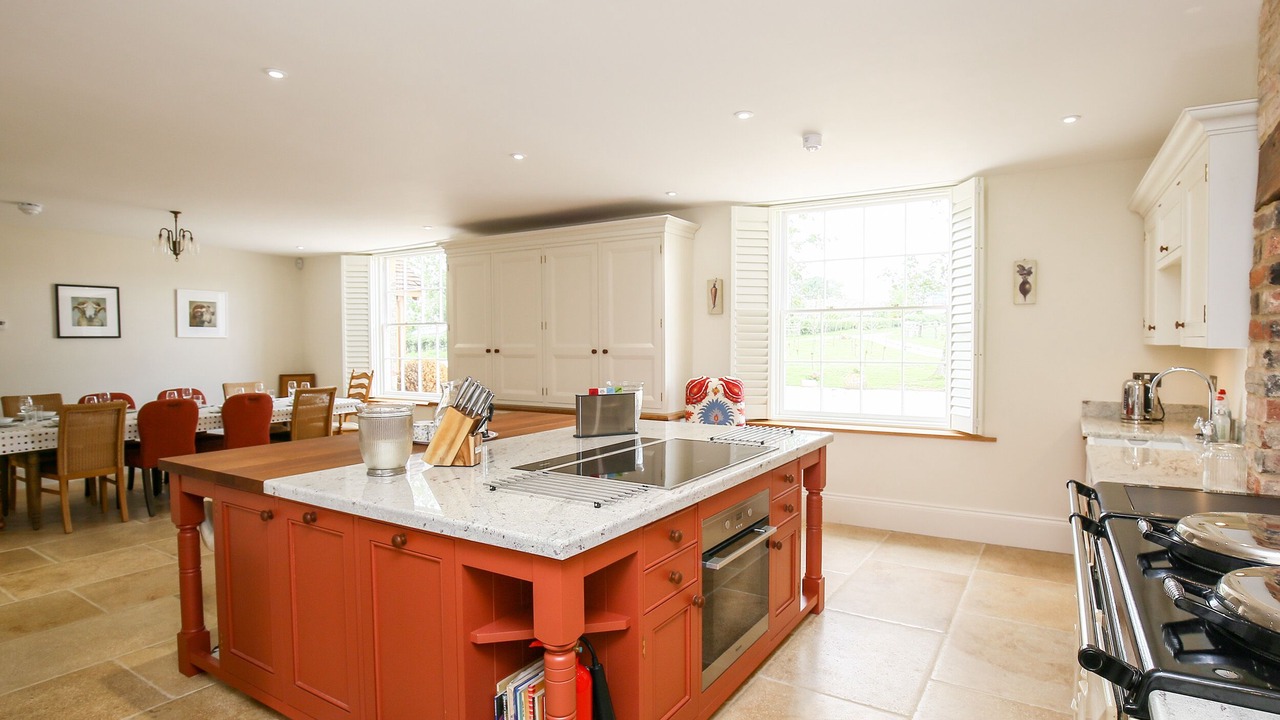 Photo of Others in South Leigh