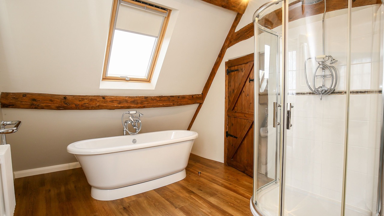 Photo of Others in South Leigh