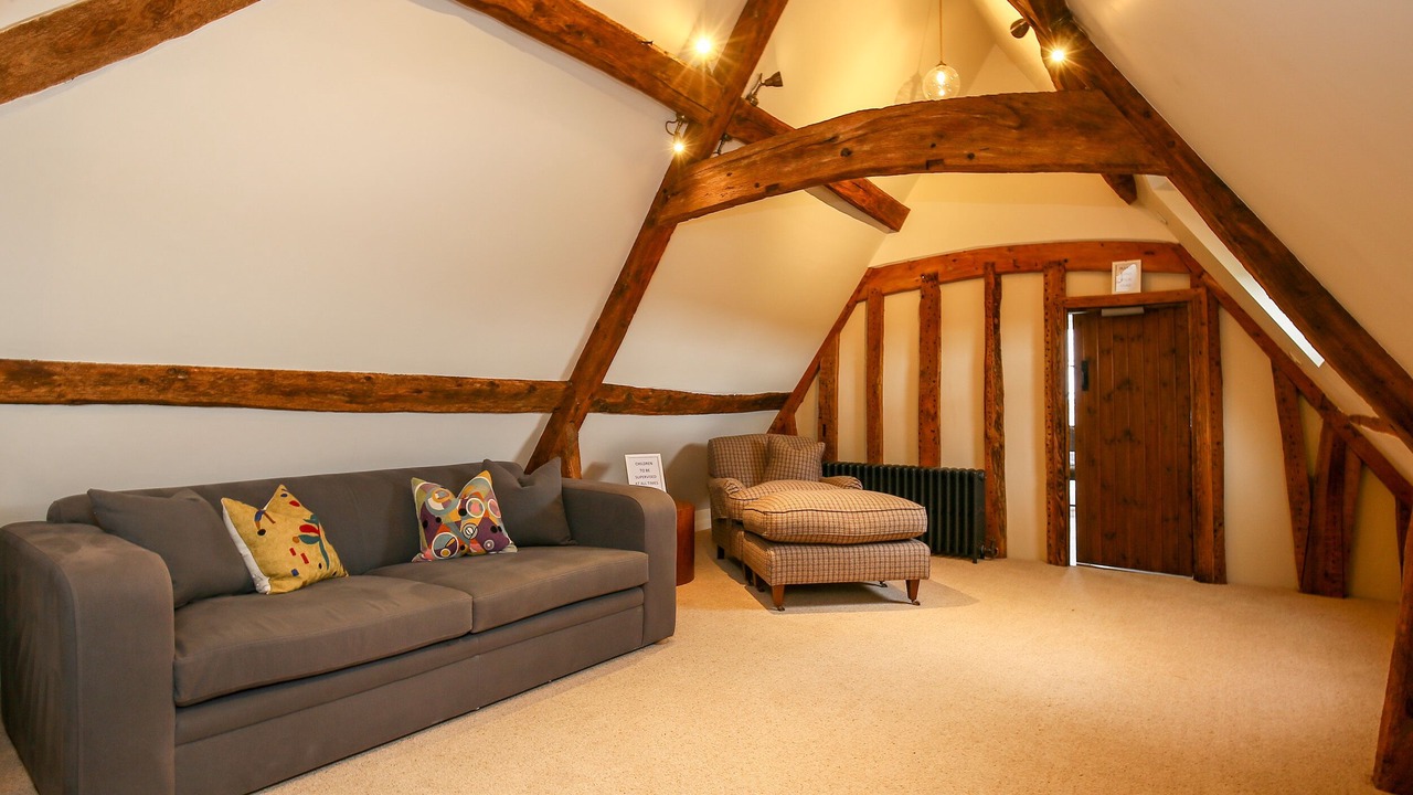 Photo of Others in South Leigh