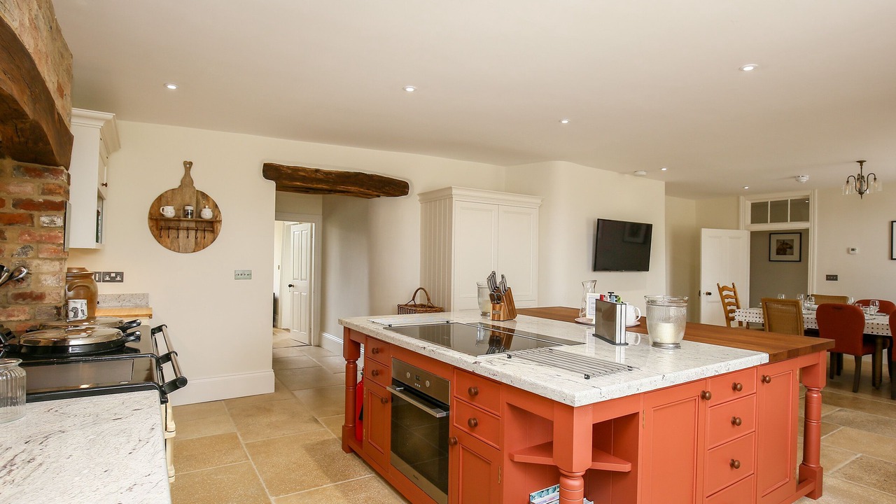 Photo of Others in South Leigh