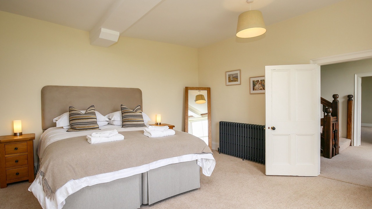 Photo of Others in South Leigh