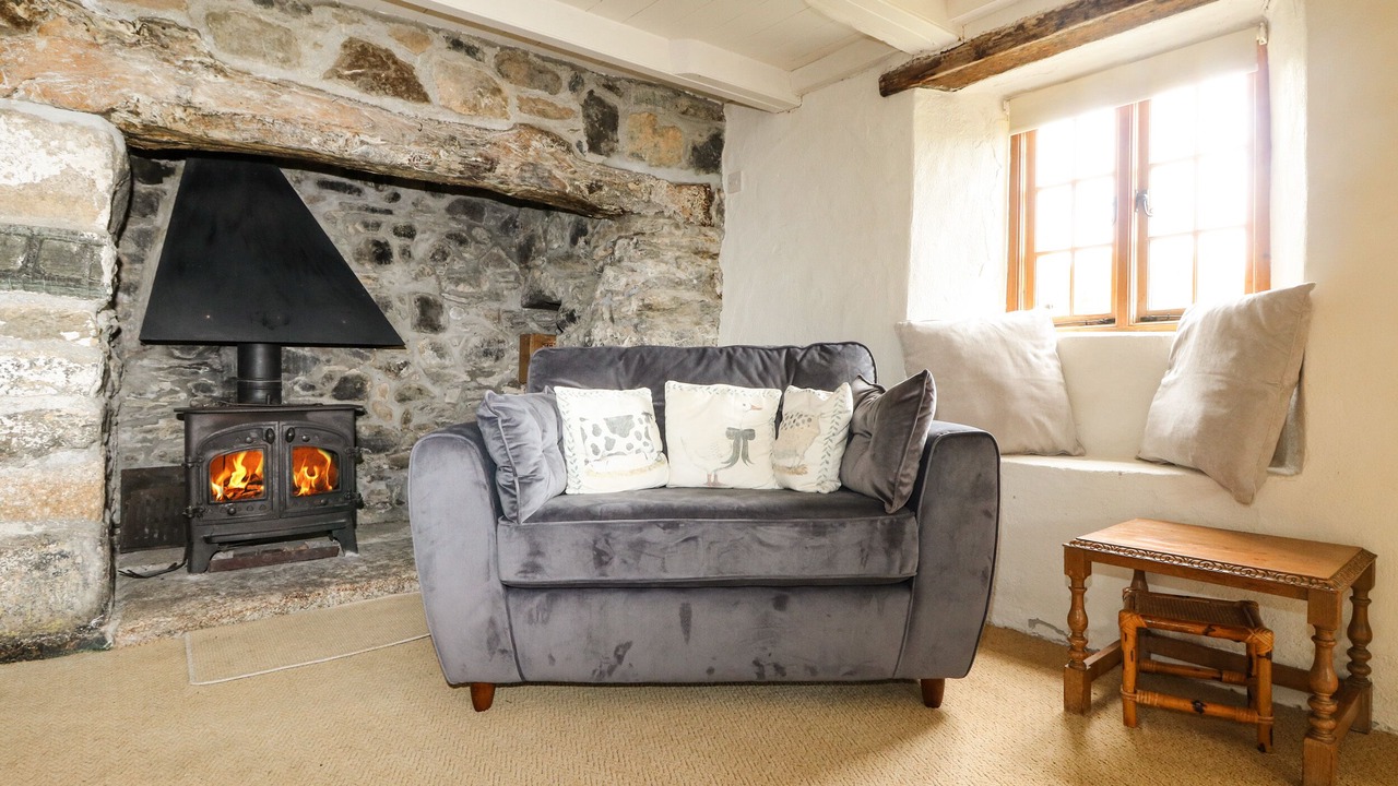 Photo of Bedroom in Helford Passage