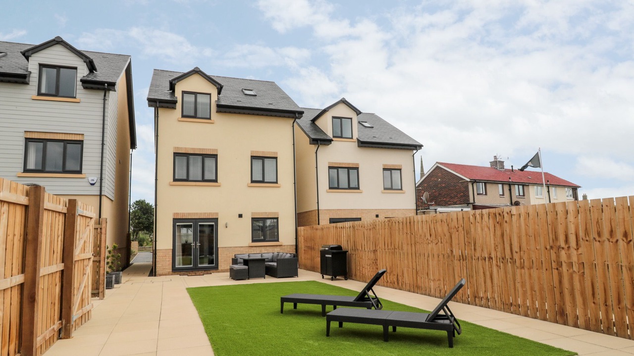 Photo of Others in Amble