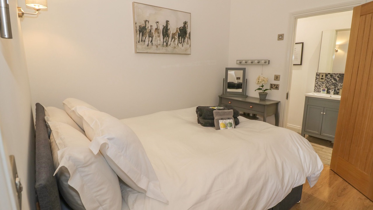 Photo of Others in Weston under Penyard