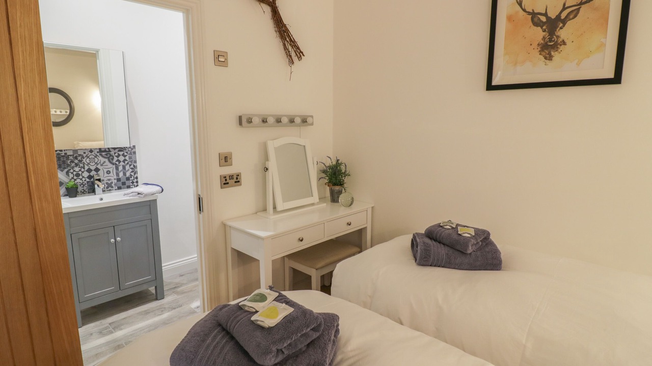 Photo of Others in Weston under Penyard