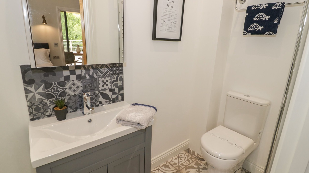 Photo of Others in Weston under Penyard