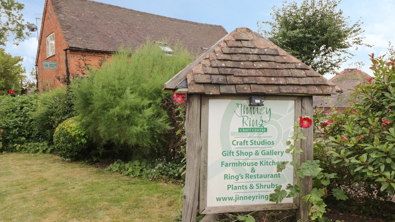 Photo of Others in Weston under Penyard