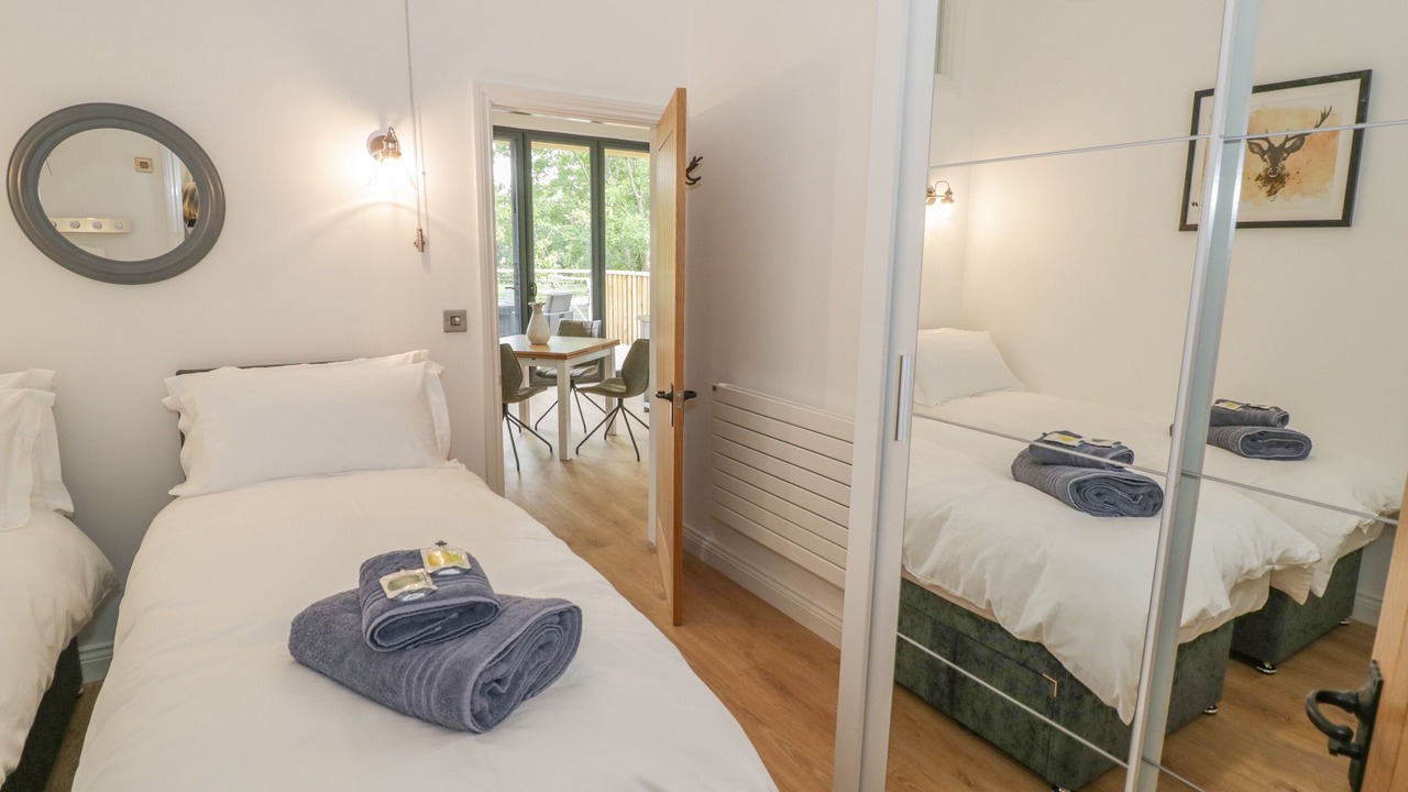 Photo of Others in Weston under Penyard