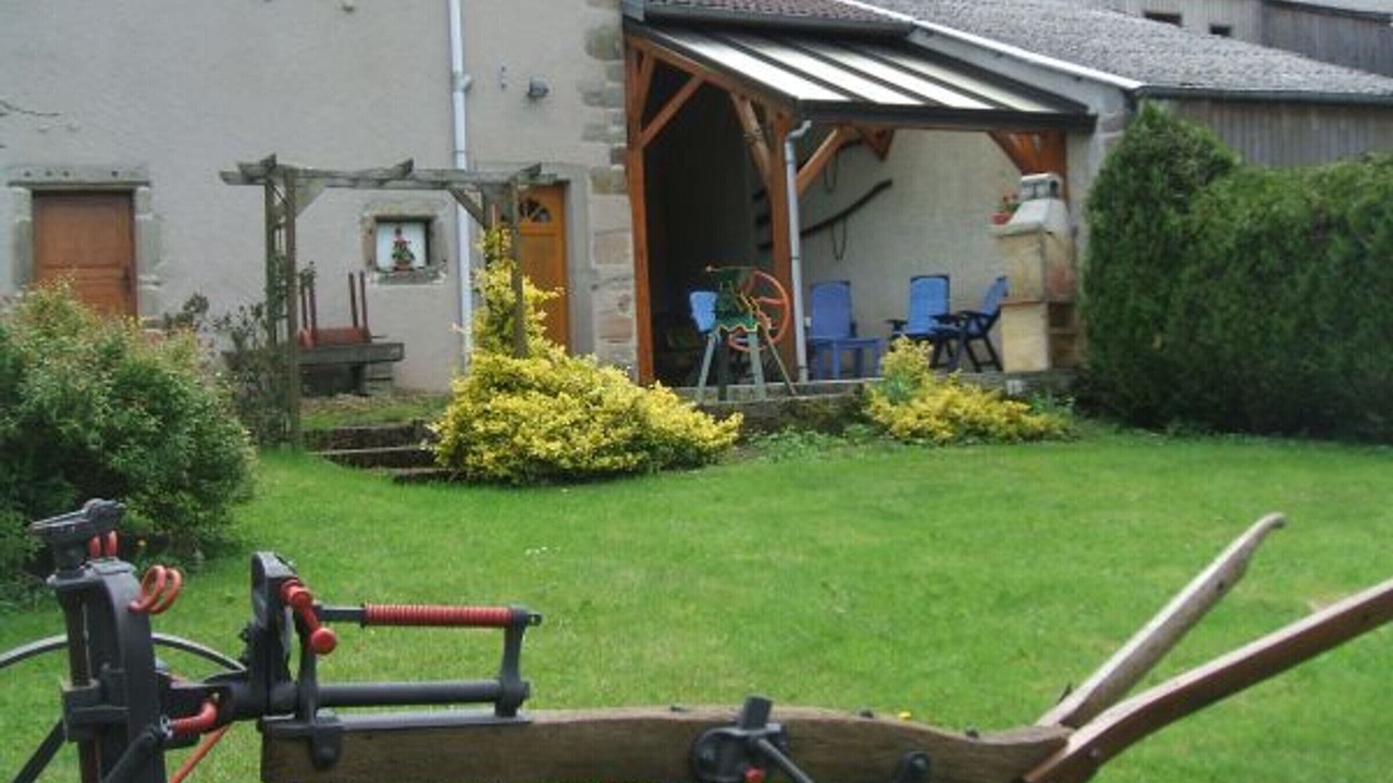 Photo of Outdoor in Esley