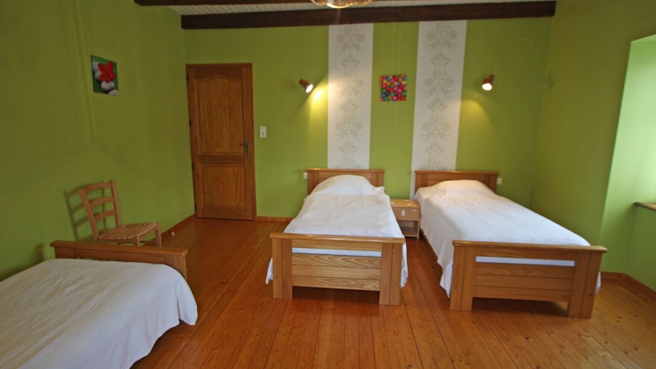 Photo of Others in Esley