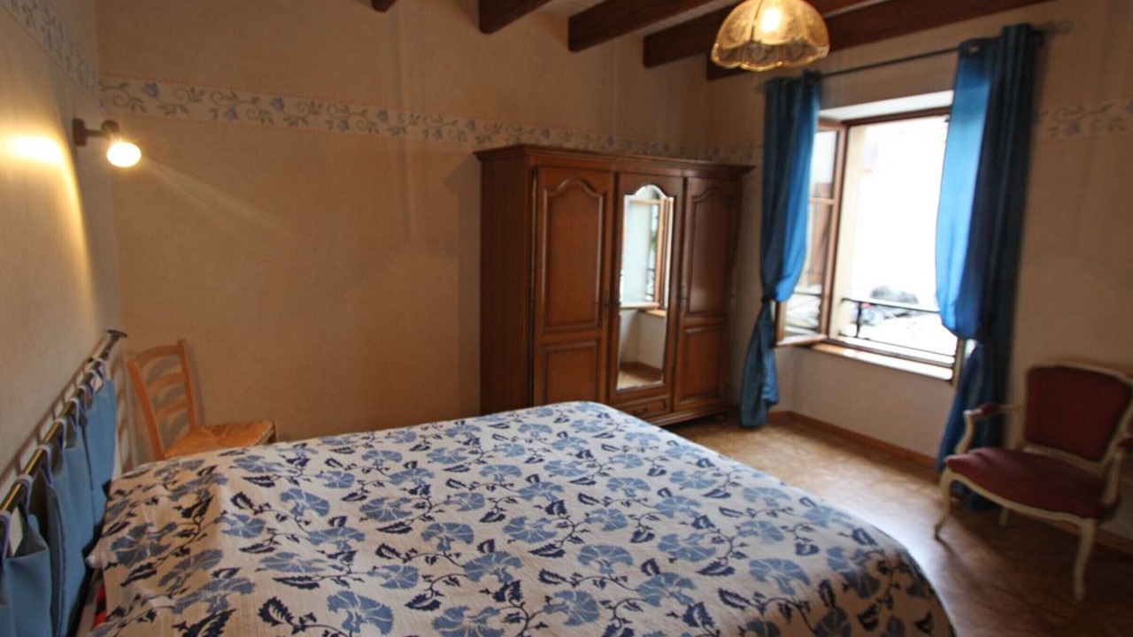 Photo of Others in Esley