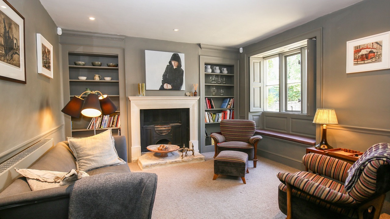 Photo of Bedroom in Coln St Aldwyns