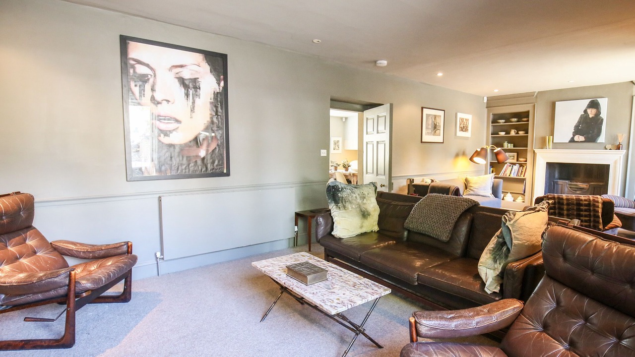 Photo of Bedroom in Coln St Aldwyns