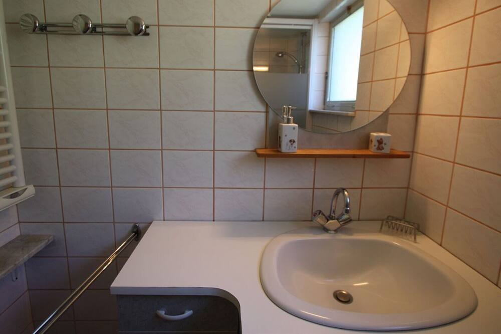 Photo of Bathroom in Jussarupt