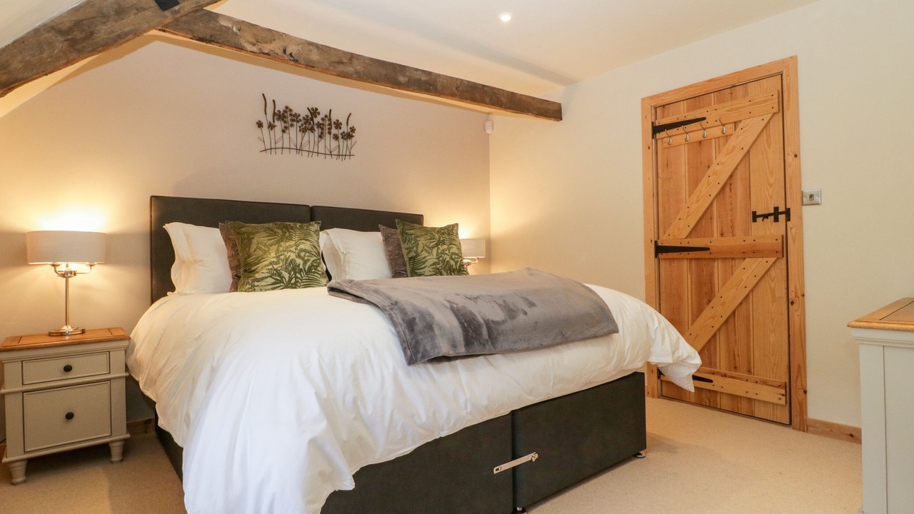 Photo of Others in Ilton