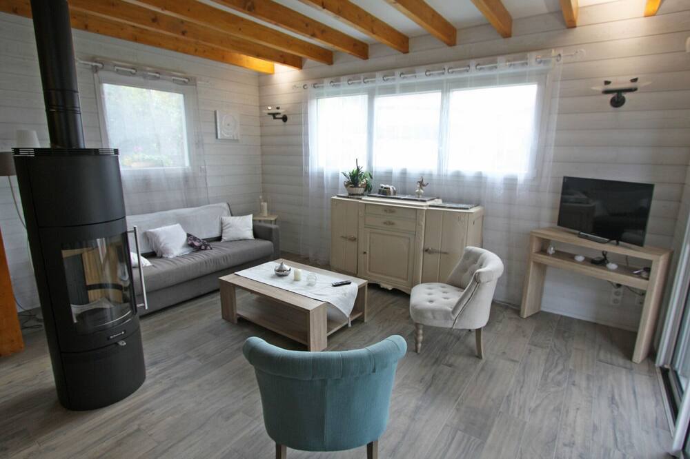 Photo of Livingroom in Chamagne