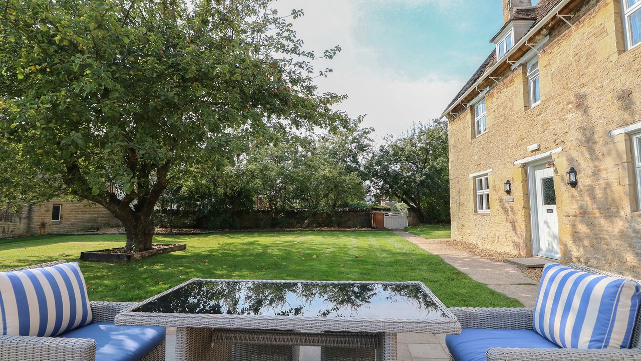 Photo of Patio Balcony in Wansford