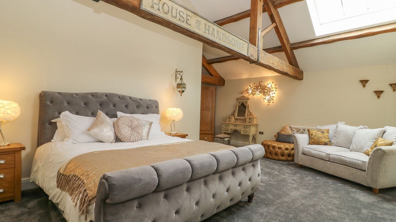 Photo of Others in Lofthouse