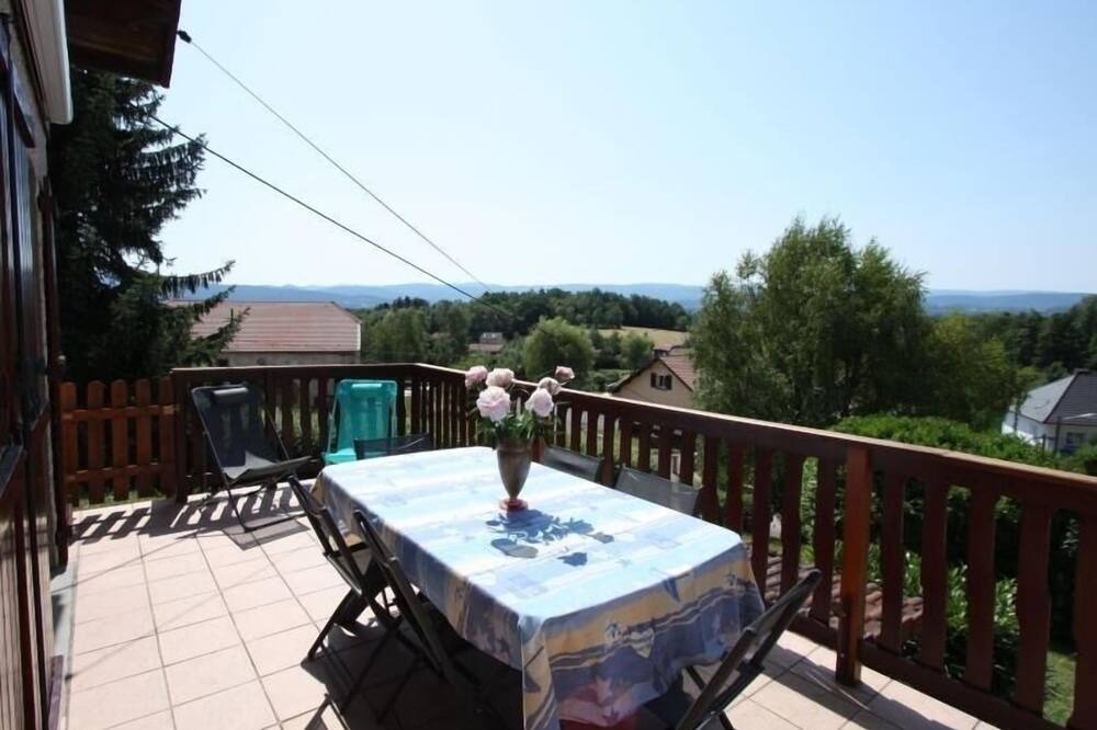 Photo of Patio Balcony in Nayemont-les-Fosses