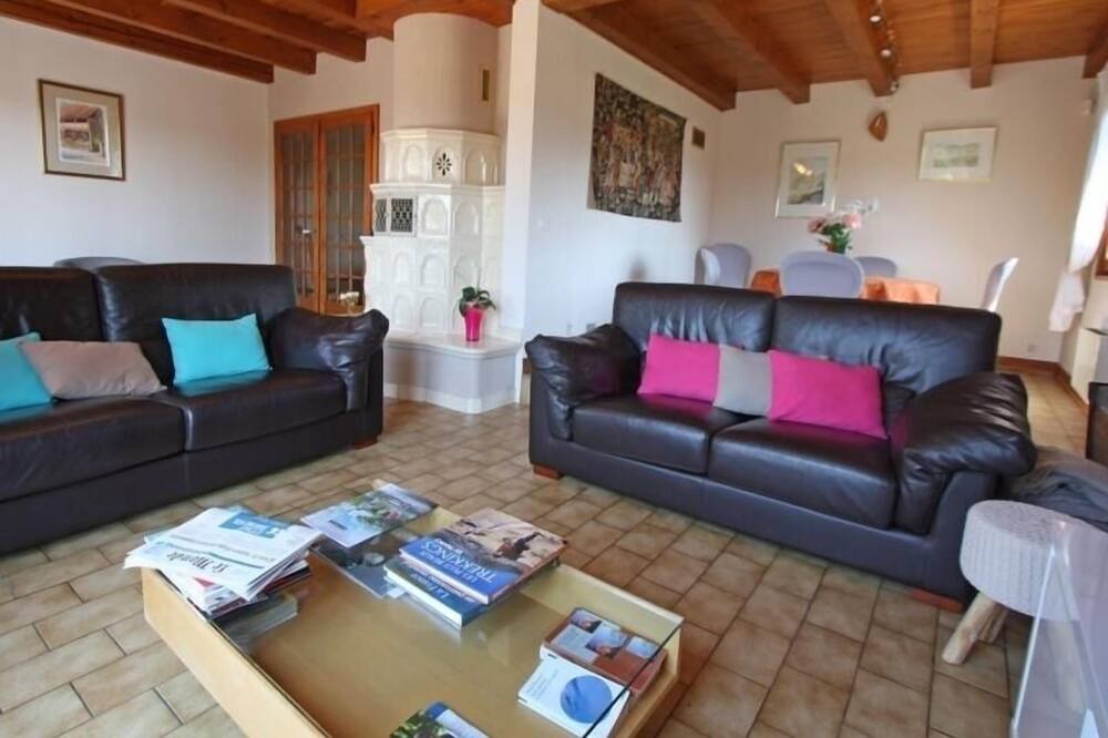Photo of Livingroom in Nayemont-les-Fosses