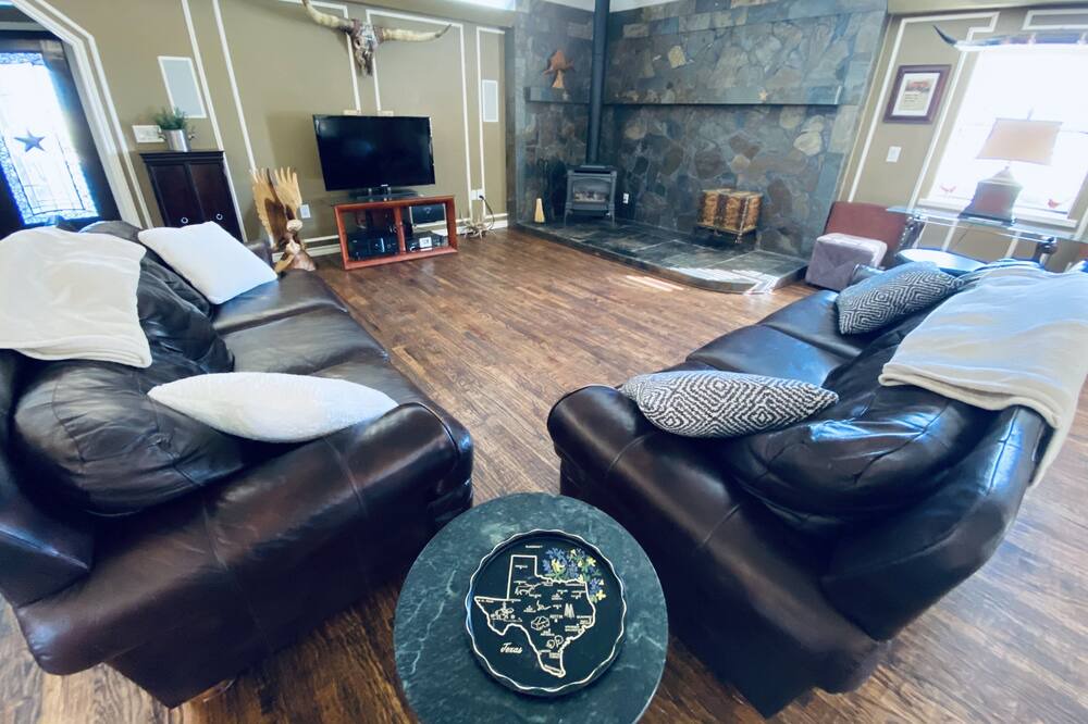 Photo of Livingroom in Alvarado