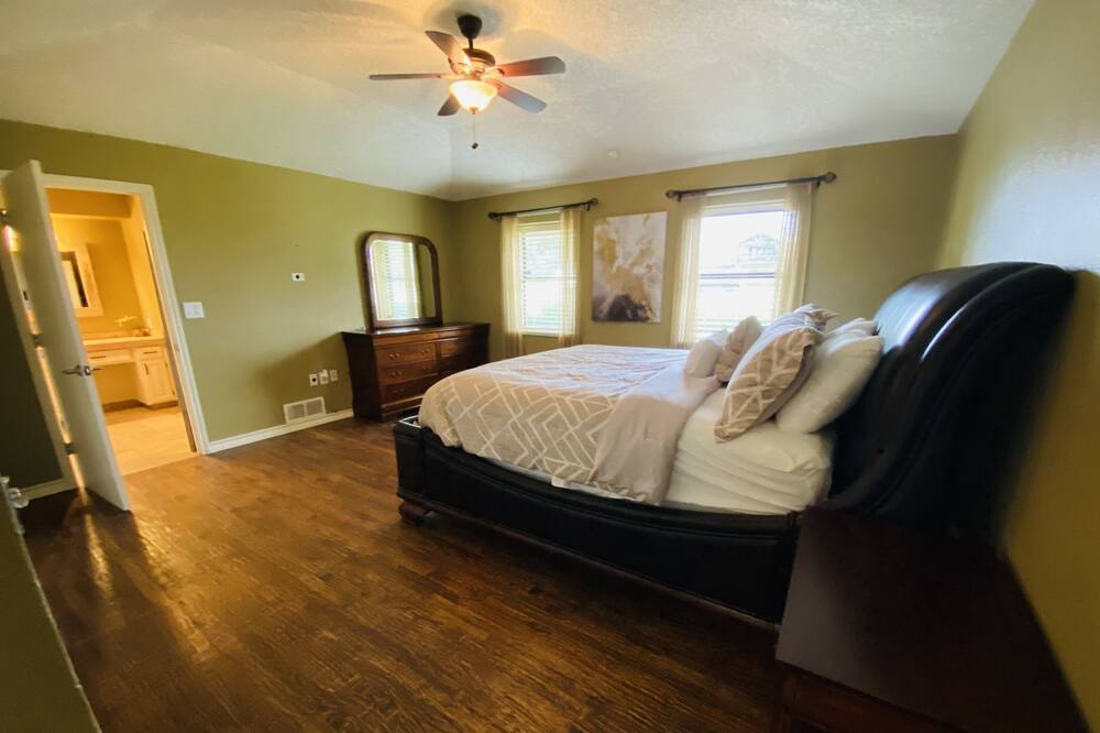 Photo of Bedroom in Alvarado