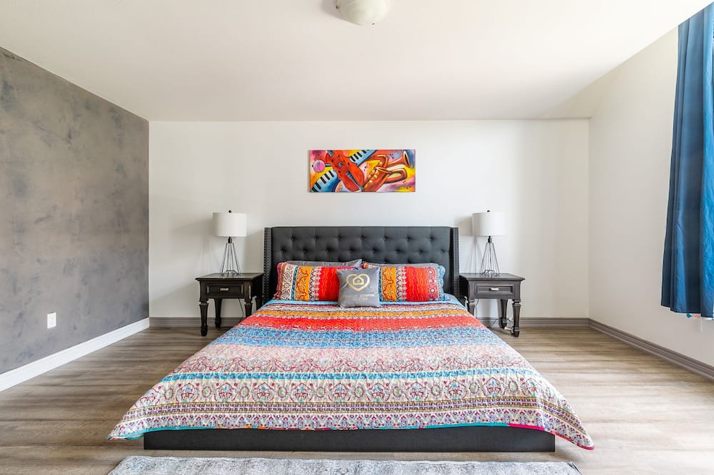 Photo of Bedroom in Stoney Creek