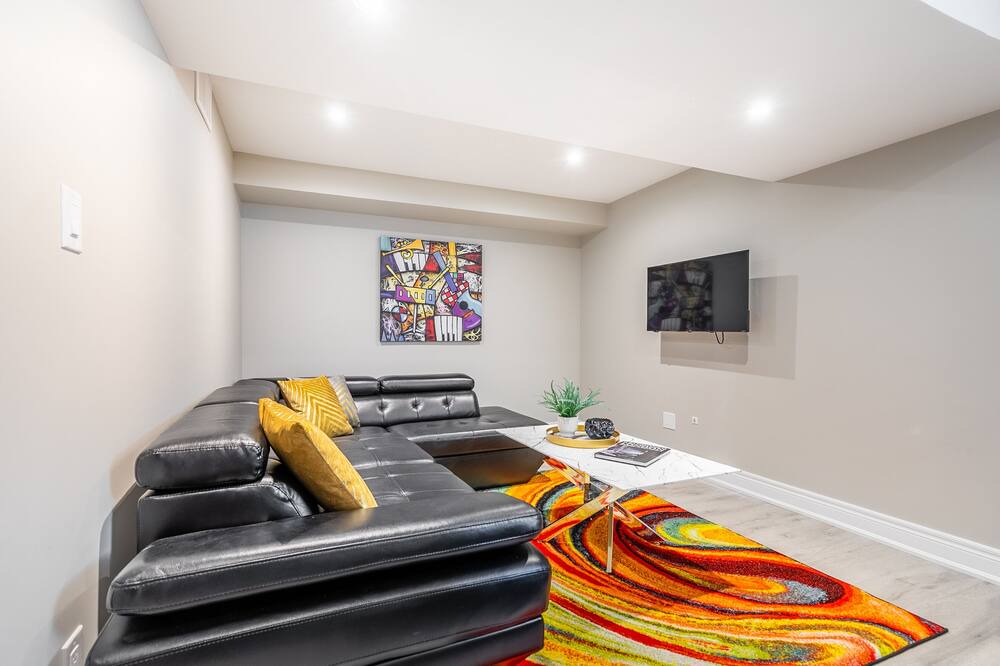 Photo of Bedroom in Stoney Creek