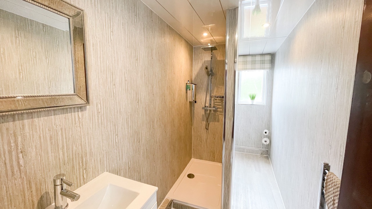 Photo of Others in Mauchline