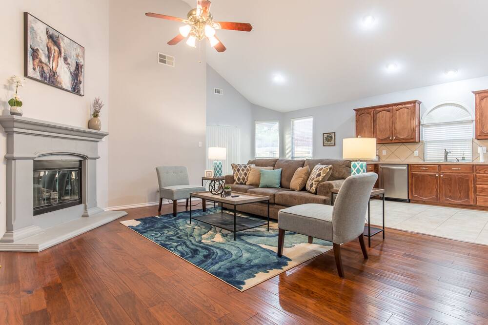 Photo of Livingroom in Fort Worth