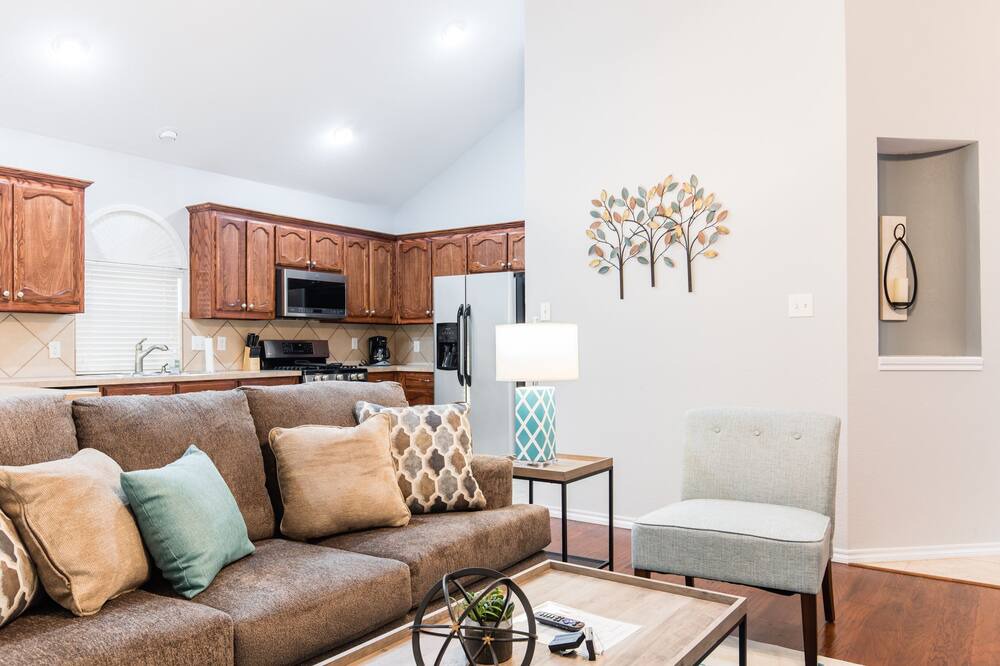 Photo of Livingroom in Fort Worth