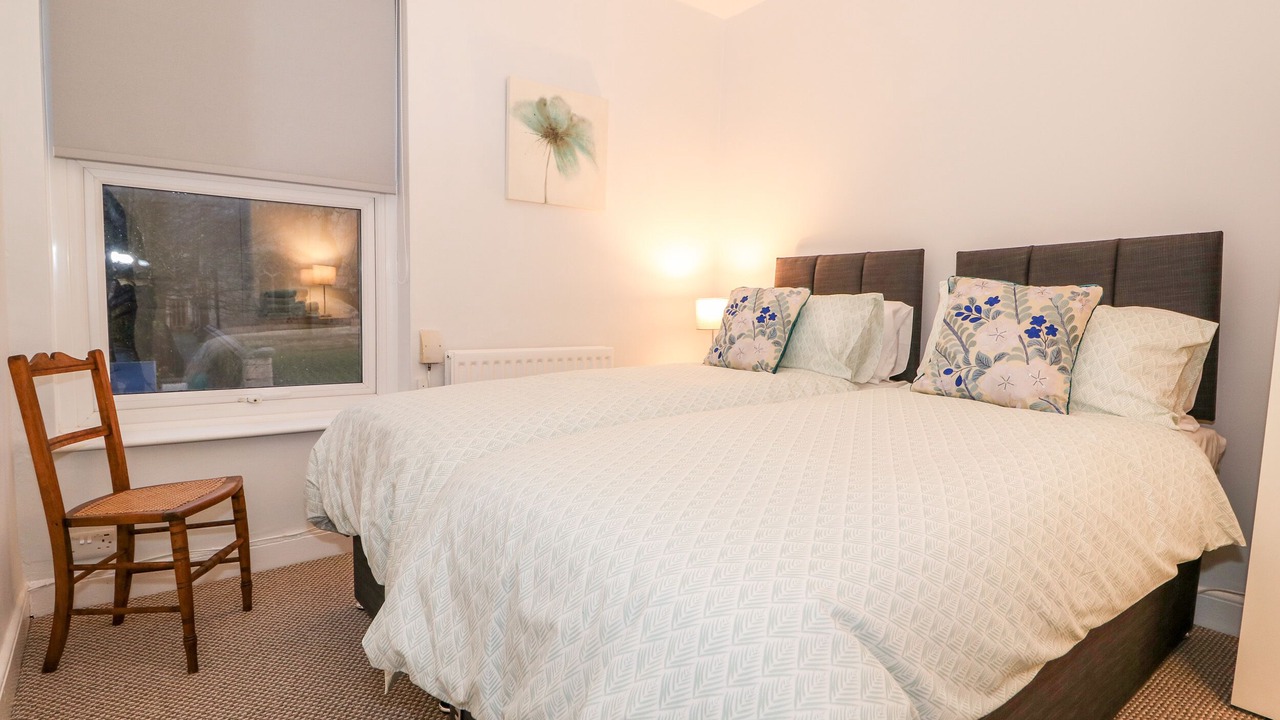 Photo of Others in Lincoln