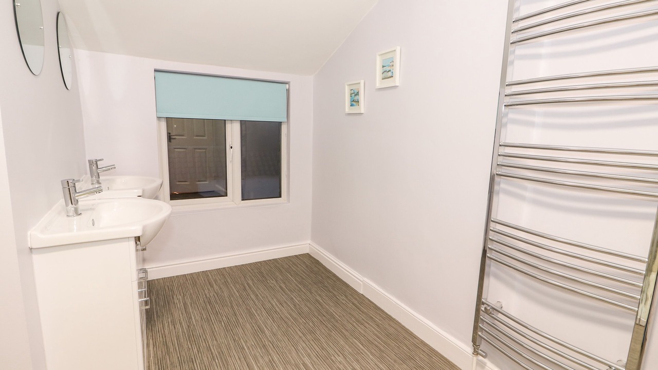 Photo of Others in Lincoln