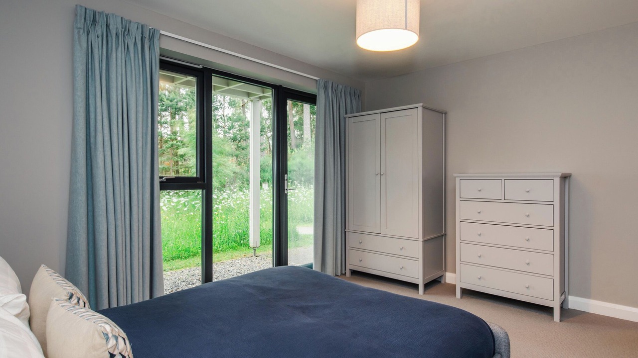 Photo of Others in Alvie