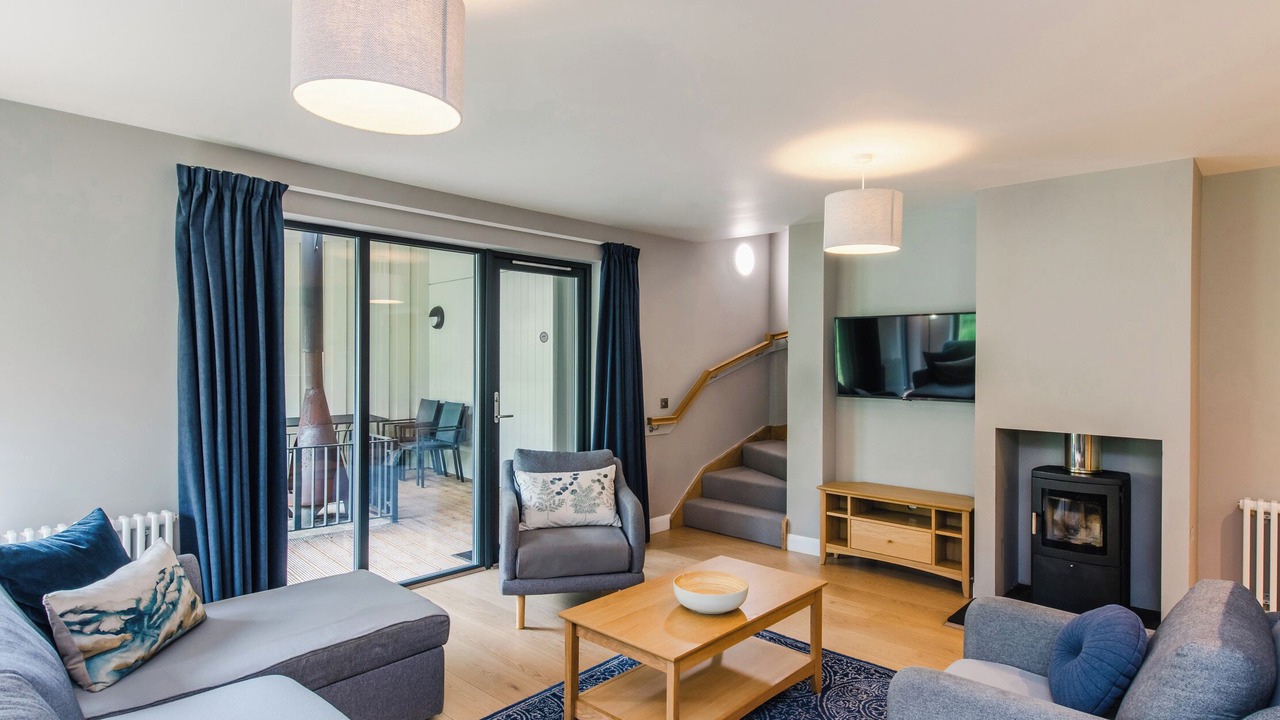 Photo of Others in Alvie