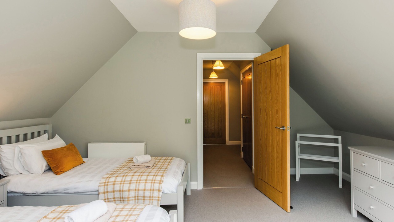 Photo of Others in Alvie