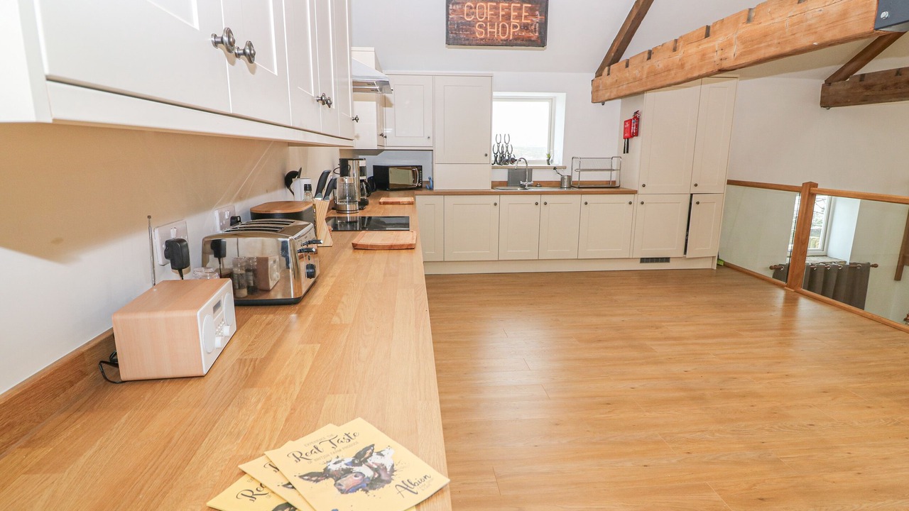 Photo of Others in Saddleworth