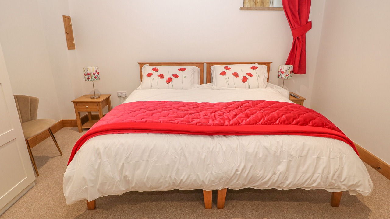 Photo of Others in Saddleworth