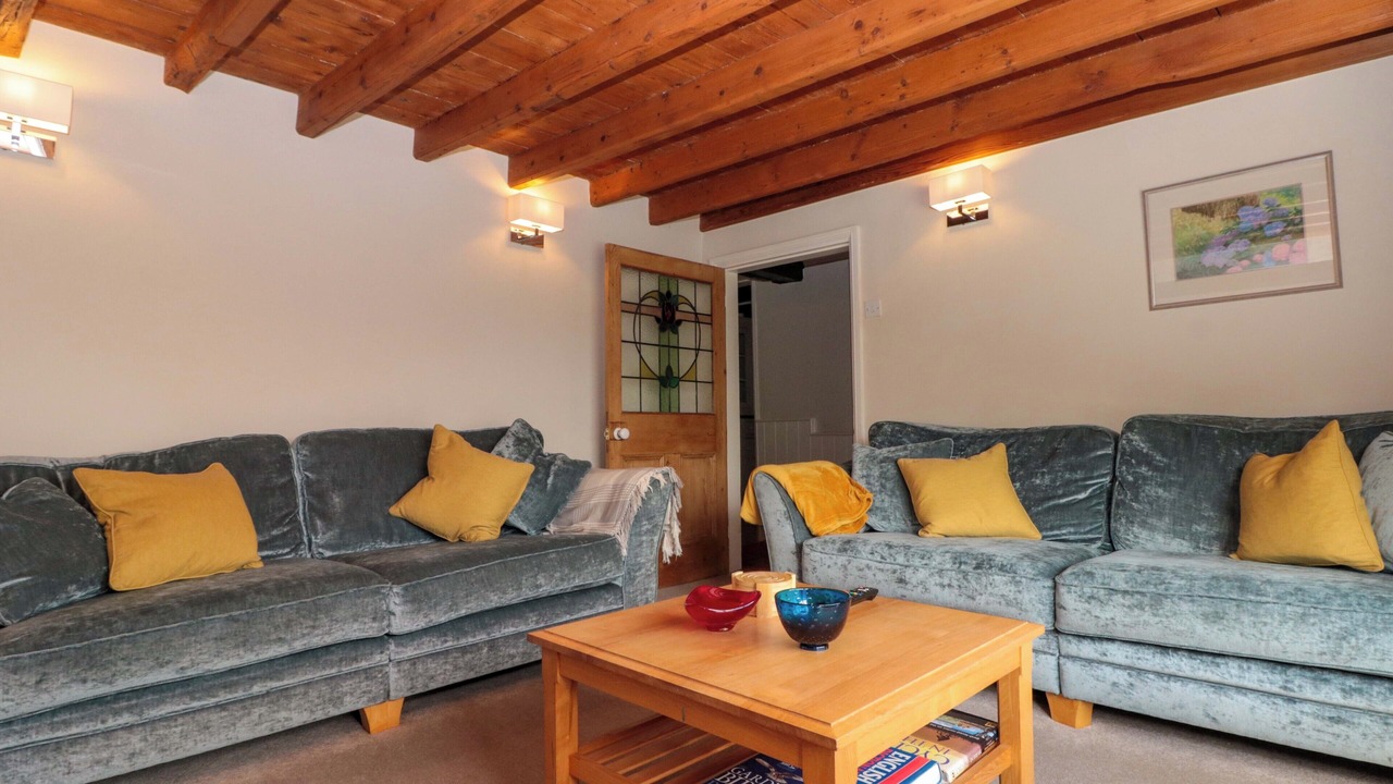 Photo of Livingroom in Carlton-in-Cleveland