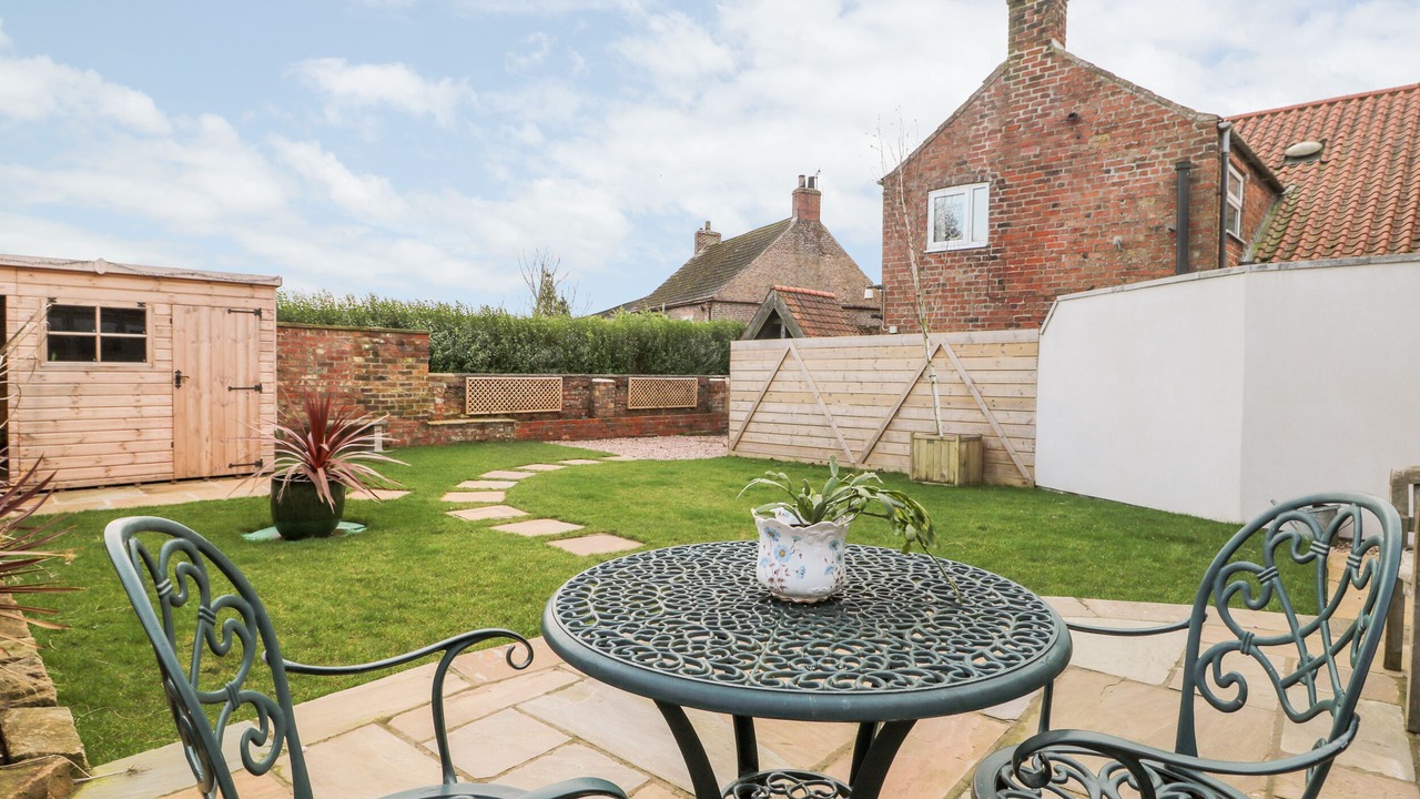Photo of Patio Balcony in Fridaythorpe