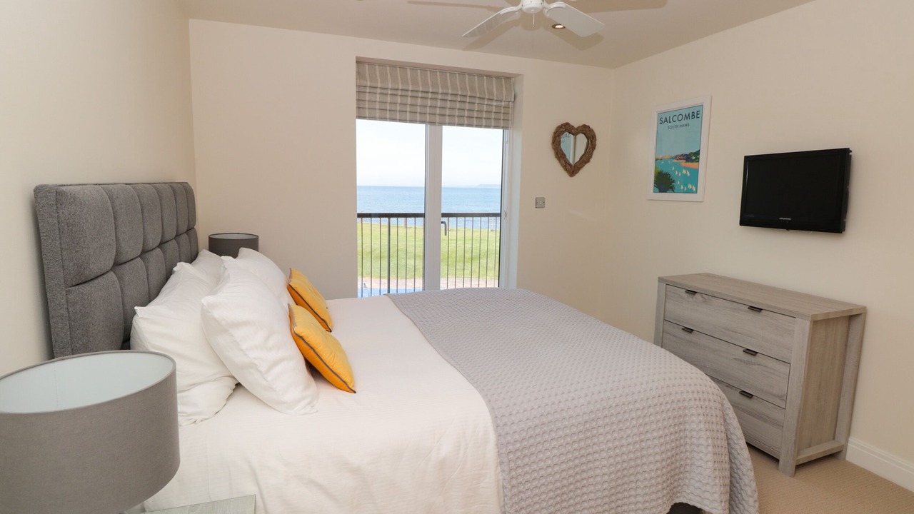 Photo of Others in Thurlestone