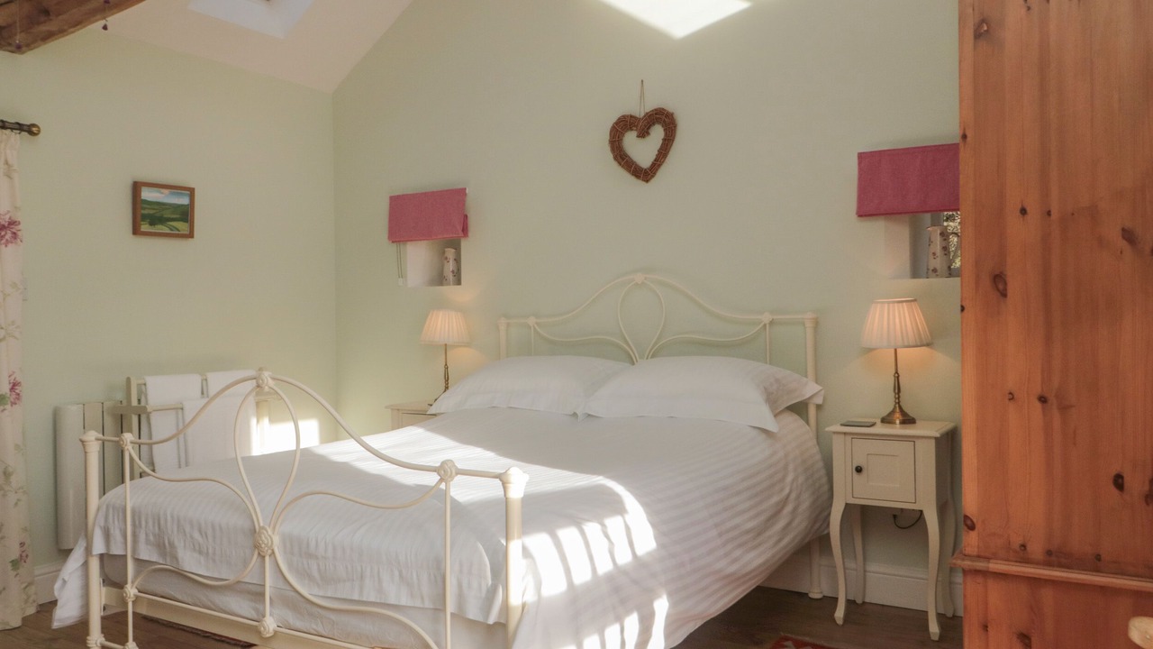 Photo of Others in Chop Gate