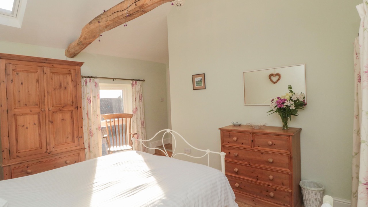 Photo of Others in Chop Gate